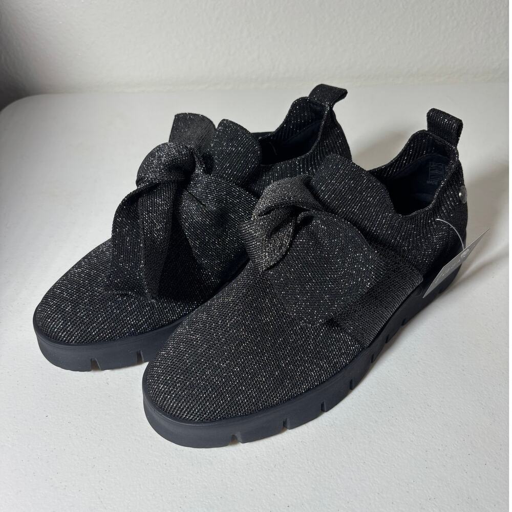 Bernie Mev NWT Size 7 (EU 38) Serenity Black Knit Bow Slip-On Sneakers Vegan